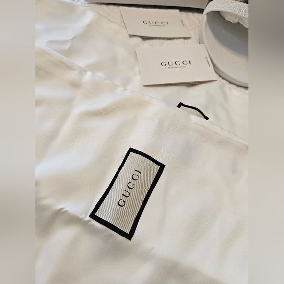 Gucci Signature Stripe Slide Sandals - Picture 14 of 14